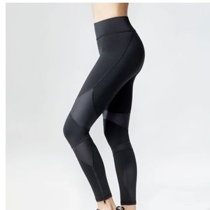 Michi NYC Moro style leggings